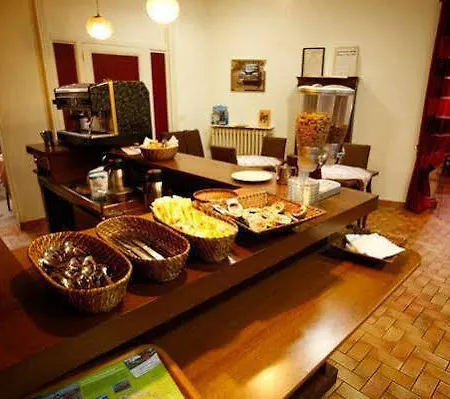 Royal Hotel